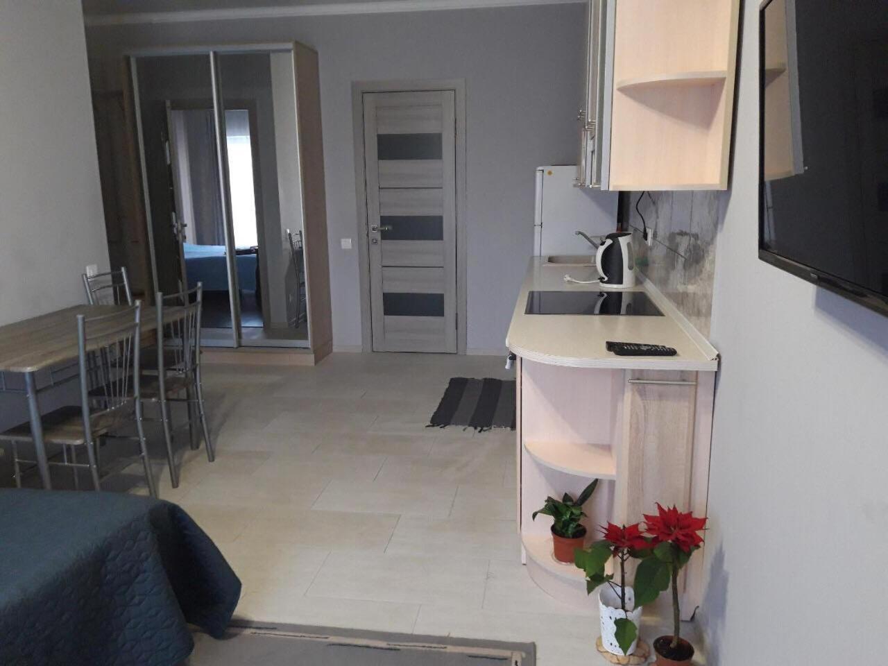 Lutsk, Double-Room Apartments Exterior photo